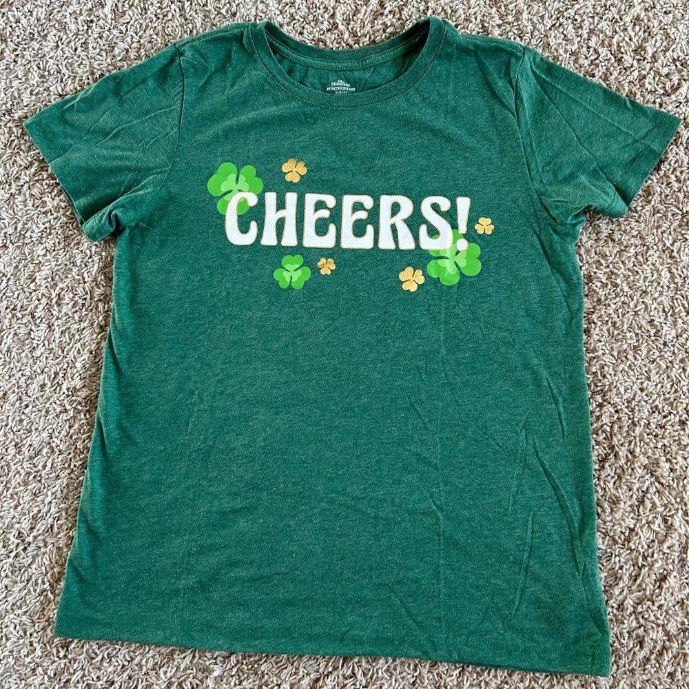 Green 'Cheers!' Women's Short Sleeve Tee